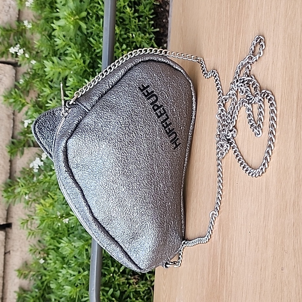 Harry Potter Hufflepuff Crossbody Purse Danielle … - image 3